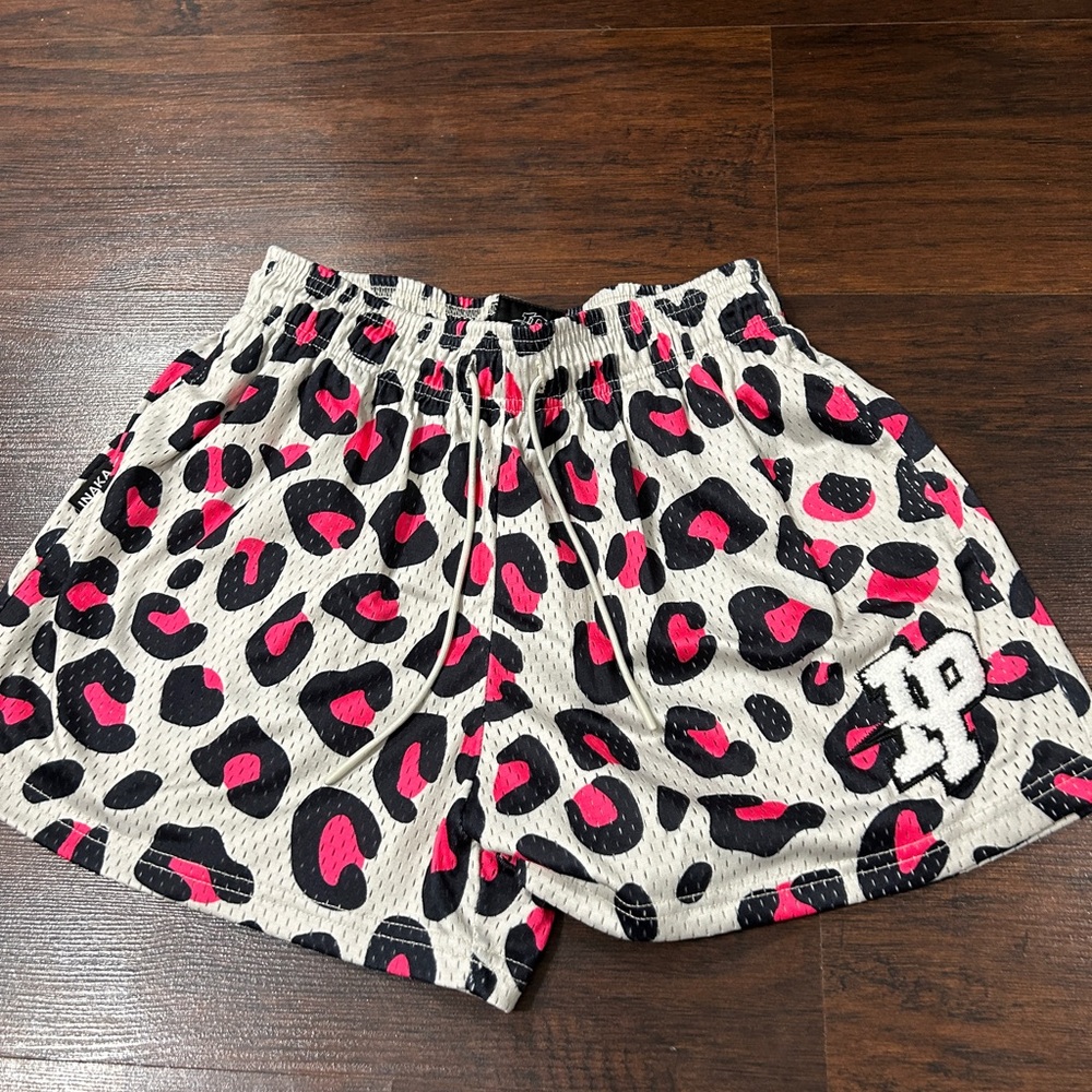 Inaka Power shorts - small!